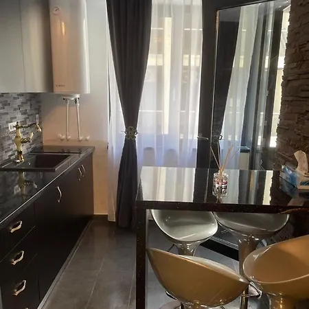 Ak Apartment Navodari